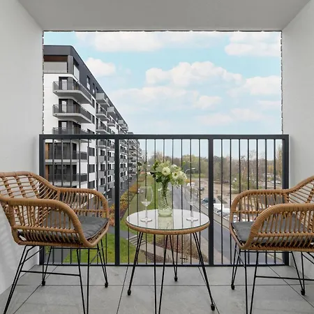 Baranczaka Cozy Studio With Parking In Poznan By Noclegi Renters Zewnętrze zdjęcie