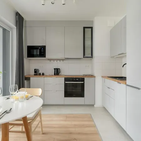 Baranczaka Cozy Studio With Parking In Poznan By Noclegi Renters Zewnętrze zdjęcie